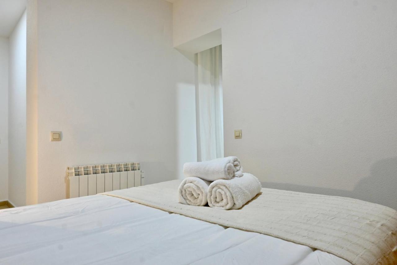For You Rentals Acogedor Apartamento Temporal De 1 Dormitorio Y Salon, A Pasos De Gran Via Inf3D Madrid Dış mekan fotoğraf